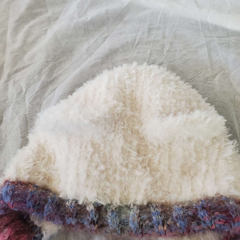 Hat - Picture 7 of 9